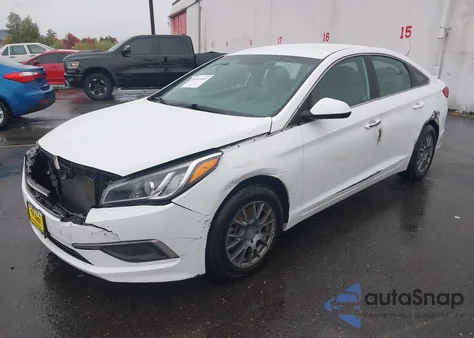 2016 Hyundai Sonata Se z USA, uszkodzony, nr VIN 5NPE24AF2GH343707